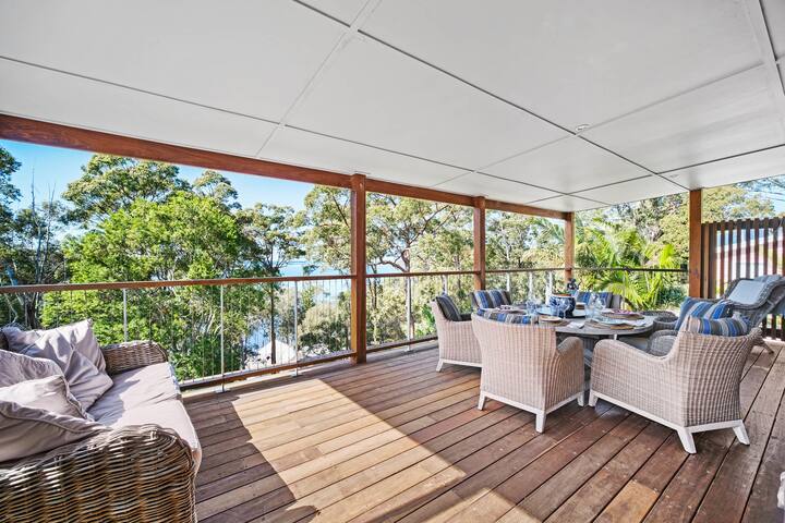 Lake Views of Pacific Ocean gallery image 3