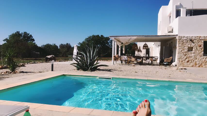 Villa mit privatem Pool in unberührter Natur gallery image 3