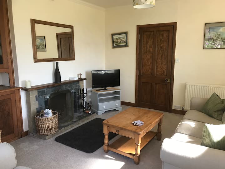 Peaceful 3 Bedroom Semi-detached Cottage - Yorkshire