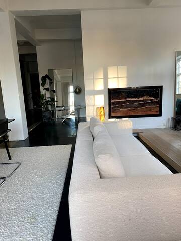 193 m2 New Yorker apartment near waterfront gallery image 2