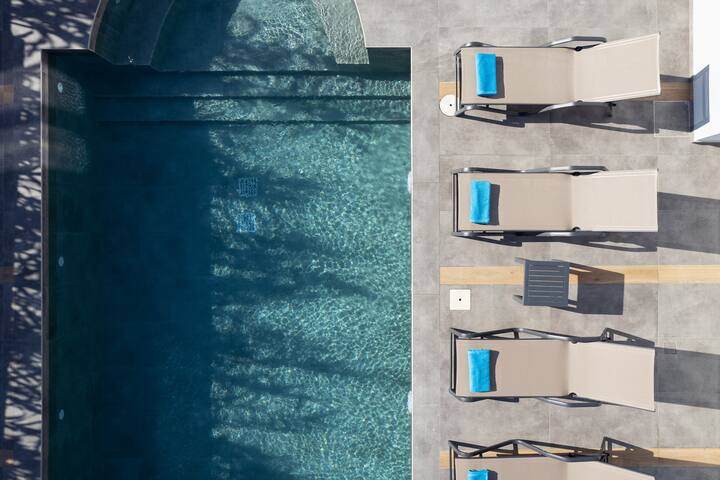 Sunnyside Villa I, Just Steps to the Beach gallery image 3