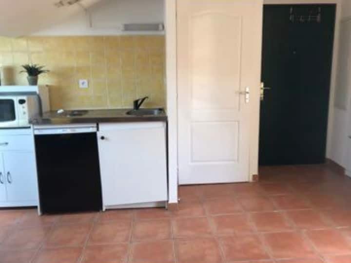 Studio Atypique Centre Ville Avec Garage(*) - Cavaillon