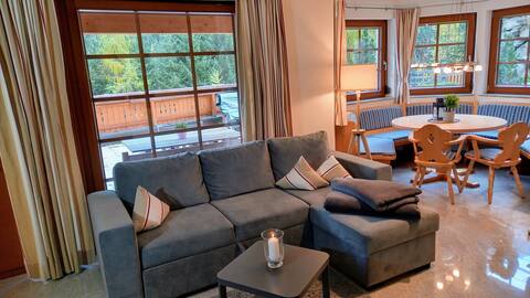 House at the Capricorn Center 
Lovely quiet apartment