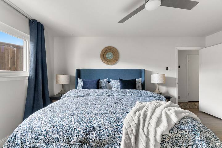 Centrally located 3 bedroom luxury retreat gallery image 5