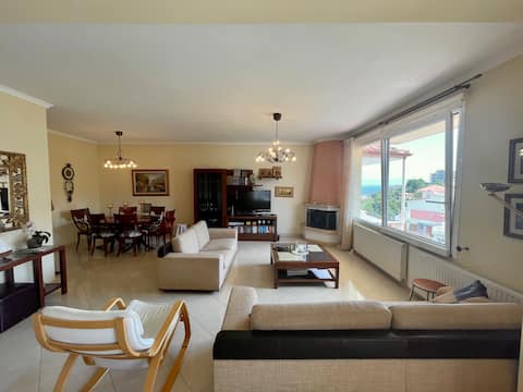 Lovely, spacious 3-bedroom condo with balconies.