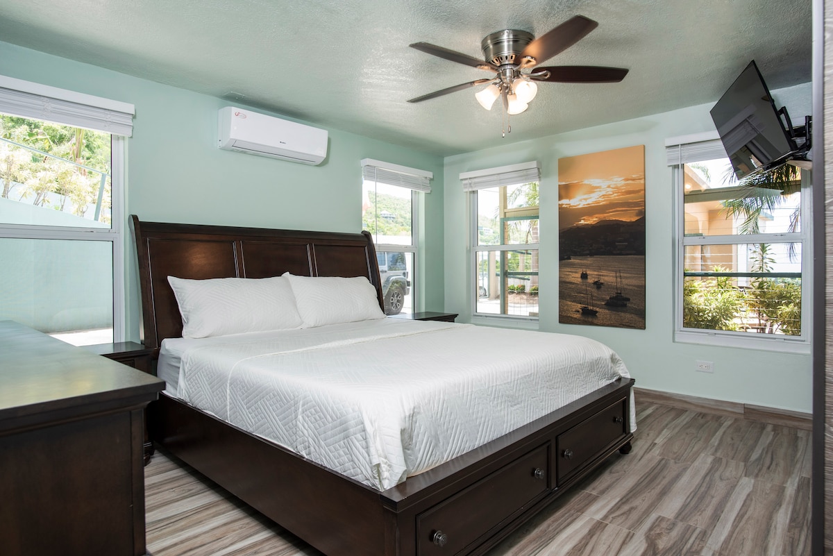 Საძინებელი სამსაწოლიანი