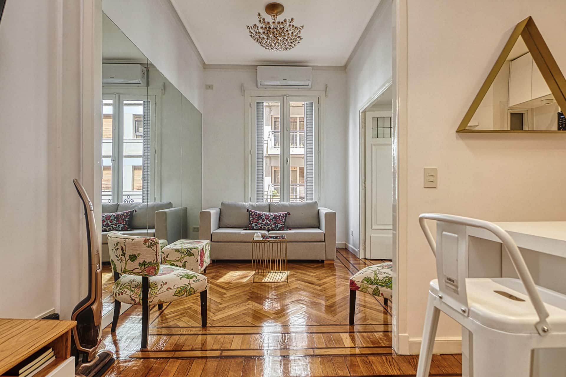 FB Beautiful + Fully furnished & equipped