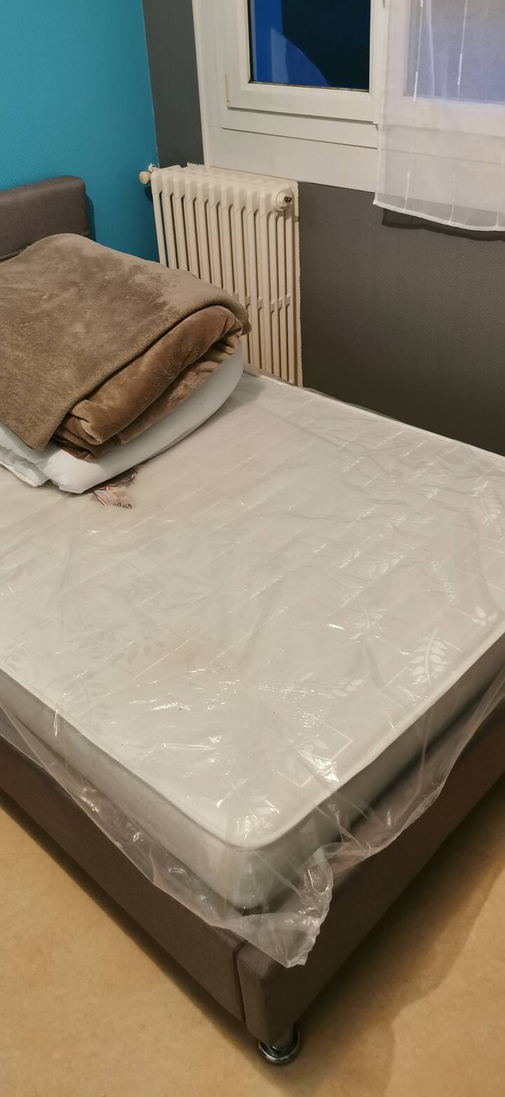 Rest room and relaxation, TV with wifi Apartments for Rent in Caen