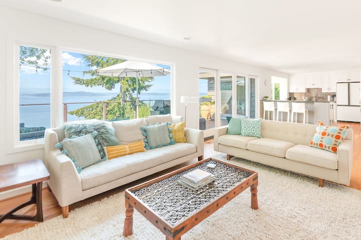 Quintessential Seattle Views, Water/Mtns, w HotTub