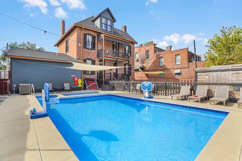 Pool + Hot Tub, Downtown, Wineries, Spacious, Cozy