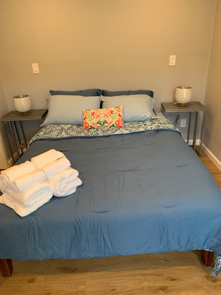 Cozy 1BD/1BA with private entrance and parking Houses for Rent in