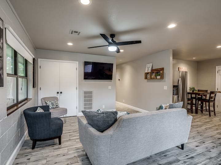 Woodland Retreat With Pool & Tennis Court Access! - Edmond, OK