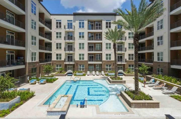 Pool Party! - Apartments For Rent in Katy Texas