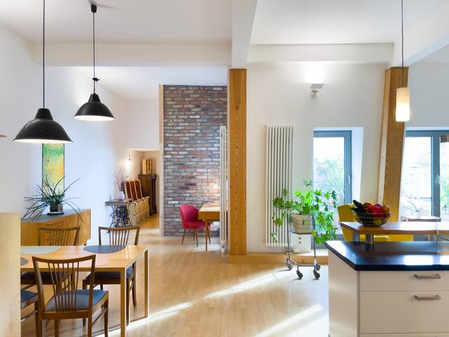 Luxury Loft with Roof-Deck gallery image 3