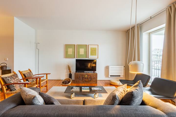 Apartreboleira. Terrace with a view gallery image 4