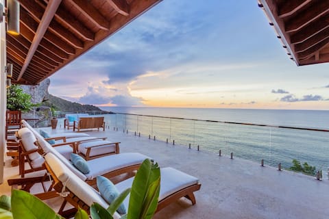 Cooper Bay, 5 Bedrooms, Pool, Ocean Views, Offers