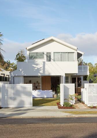 Lavana House – Quintessential Byron Beach House gallery image 4