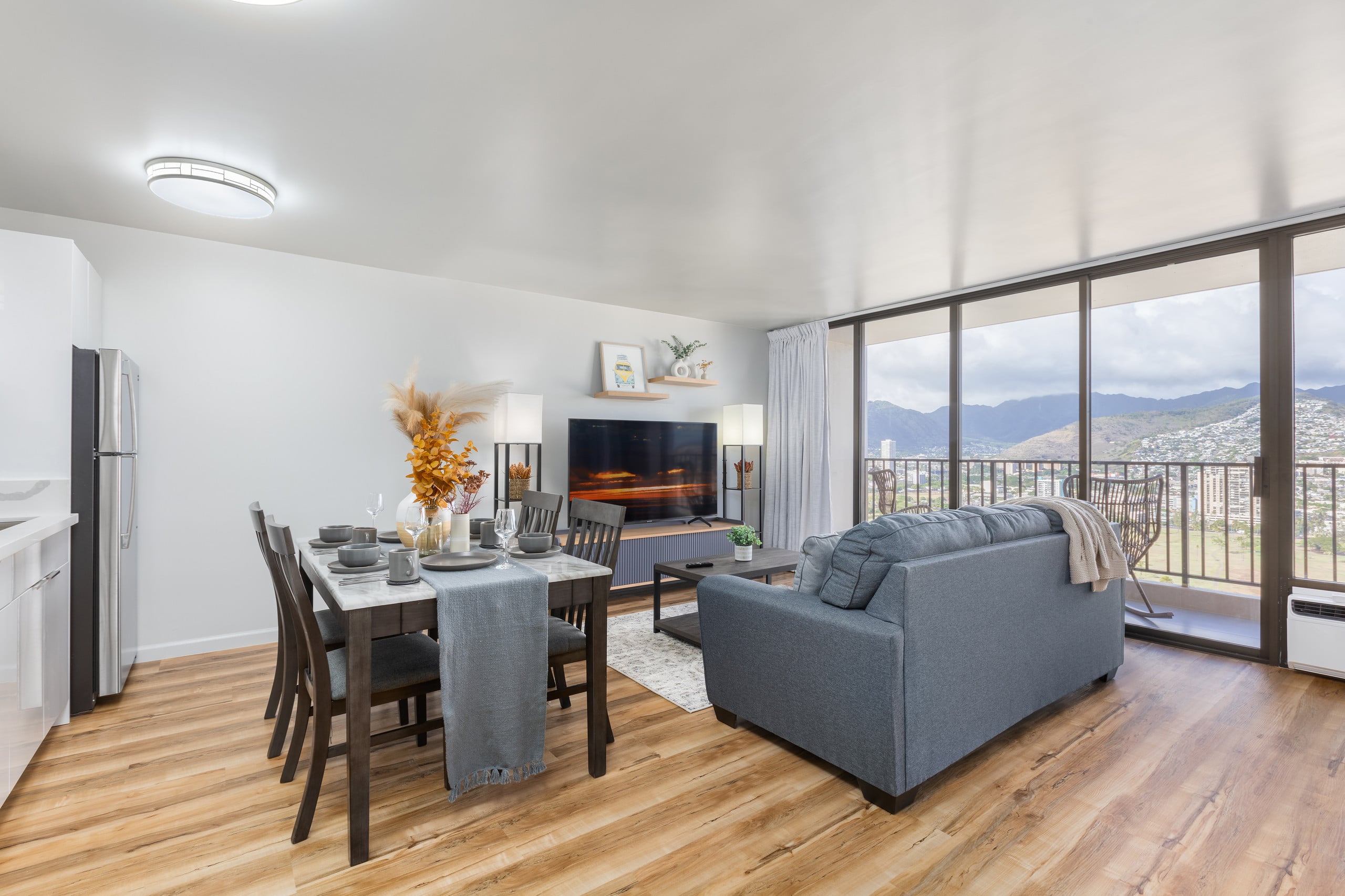 Condo in Honolulu · ★4.88 · 1 bedroom · 2 beds · 1 private bath - Image 3