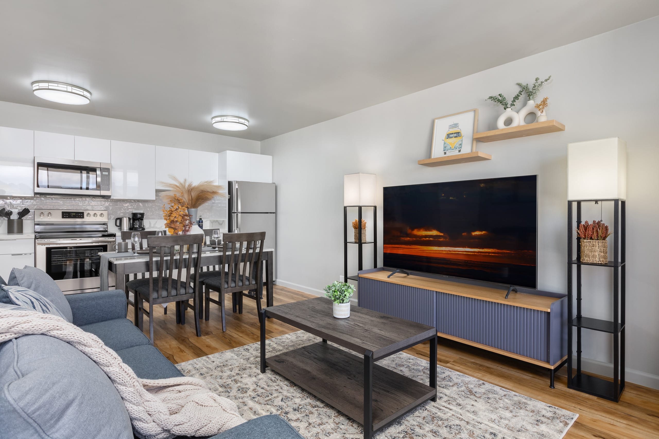 Condo in Honolulu · ★4.88 · 1 bedroom · 2 beds · 1 private bath - Image 5