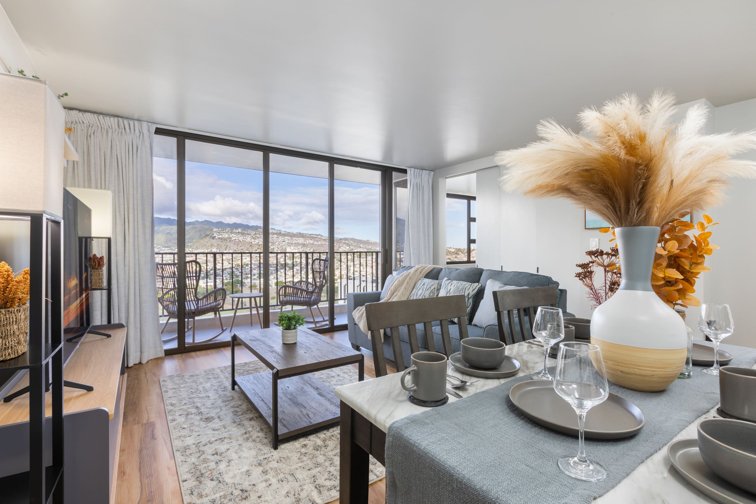 Condo in Honolulu · ★4.88 · 1 bedroom · 2 beds · 1 private bath - Image 1