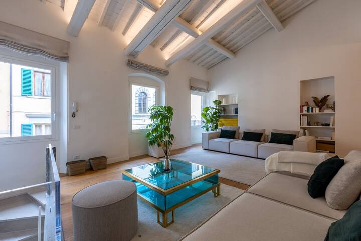Loft in Santo Spirito gallery image 2