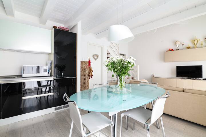 Ranzanico Vista Lago 6posti letto Wifi checkin24h gallery image 4