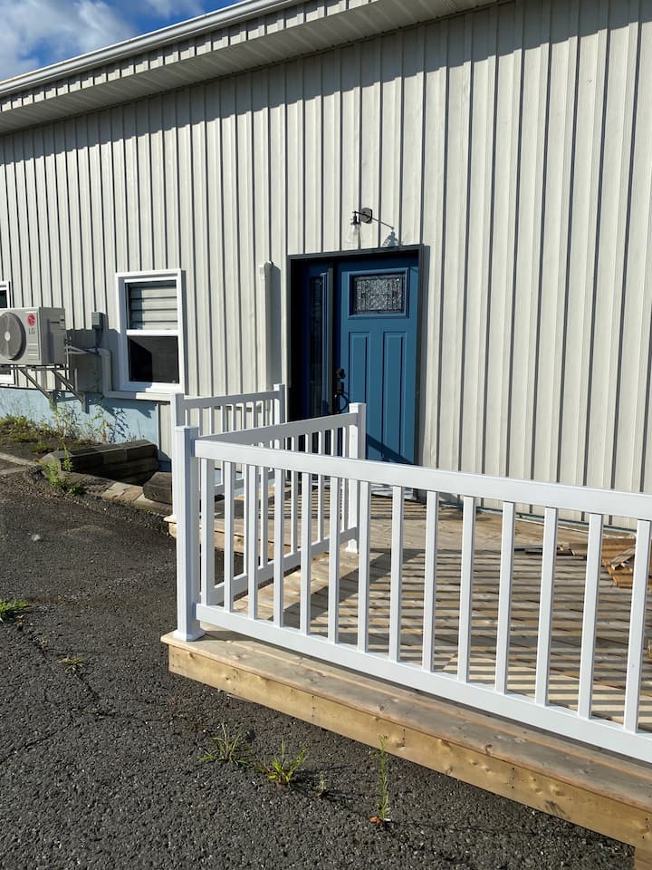 DIY Breakfast included 1 minute from Highway Apartments for Rent in