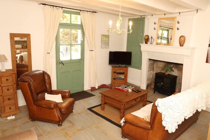 Historic Riverside Gite For A Country Escape. - Lhomme