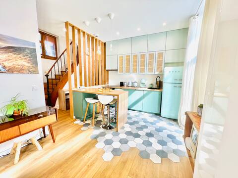 Air conditioning | Garden 4 Parking | Large 5 Bedroom House