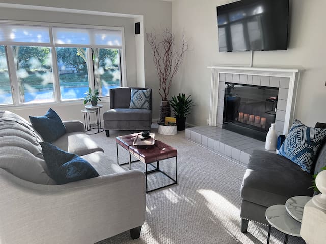 The Best of Roc City Living-Central to UR/CITY/RIT gallery image 3