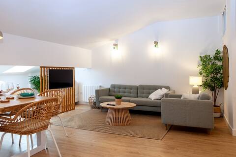 Apartamento en pueblo marinero next to the beach