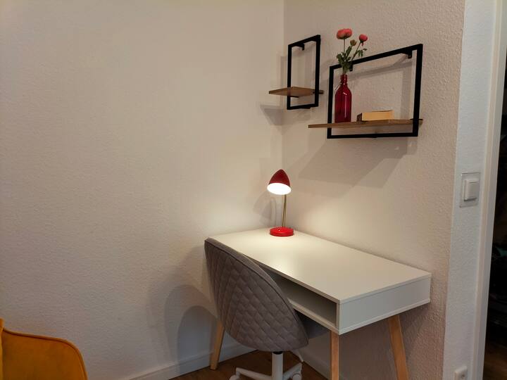 Living-life, Klinik & Messe Vor Ort, Wlan, Netflix - Essen
