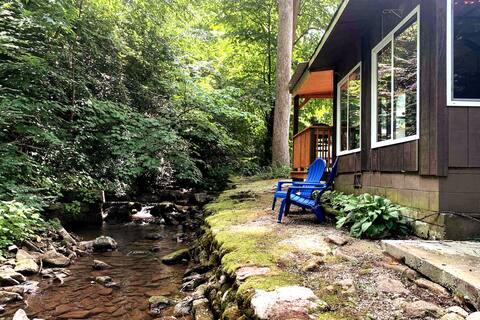 Cozy 2 Bedroom Smoky Mountain Cottage On Creek