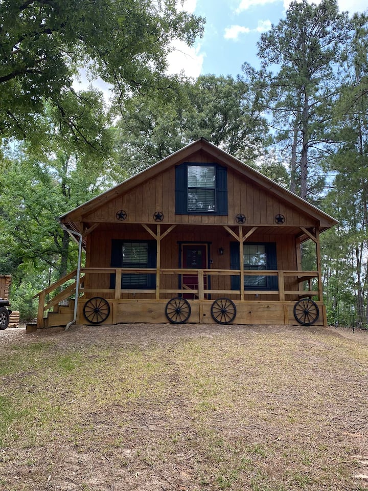(Cabin 4) Adorable Cabin at Lake Sam Rayburn Cabins for Rent in
