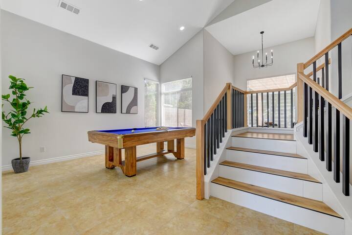 Home Rental with Backyard Pool Oasis – MTR gallery image 5