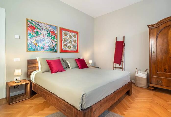 Ca’ delle Contesse – Luxury waterfront apartment gallery image 2