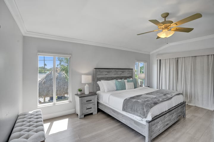 เตียงใหญ่ขนาดคิงไซส์ชั้น 2