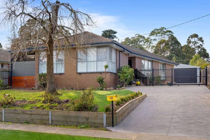 Sold Mooroolbark Pet Friendly 4 Bedroom House