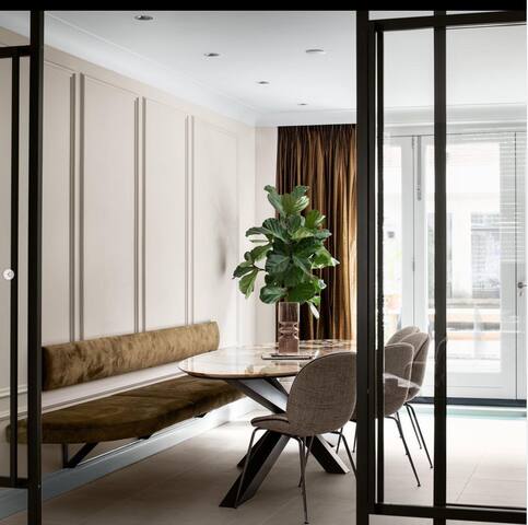 Luxury 3 bedroom ground floor house in Jordaan gallery image 5