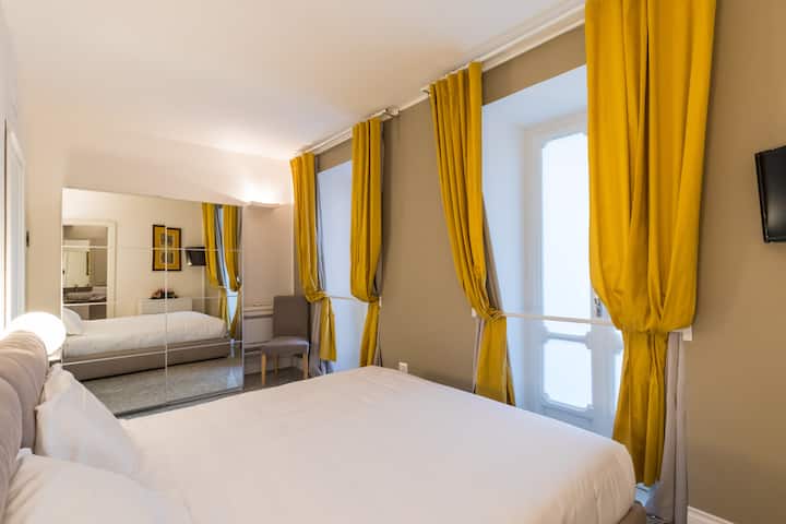 Lungomare Suites: Camera Doppia A Napoli - Neapol