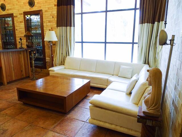 lsqstays managed Airbnb listing 2