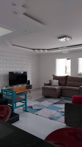 Casa agradável com piscina 15 min praia doRecreio