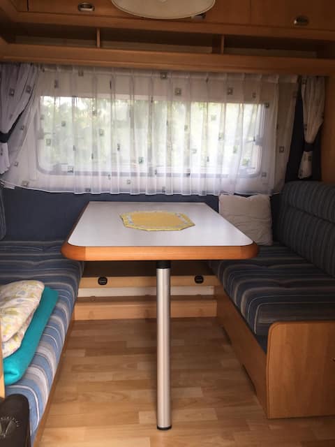 Erfolgreiche Airbnb-Immobilie: Relaxing vacation in a caravan in Rostock