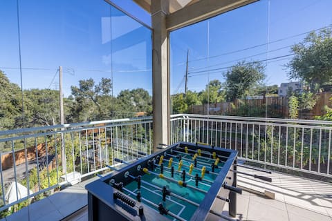 Hidden Gem On Top Of The Hill w/Pool Table & Wifi