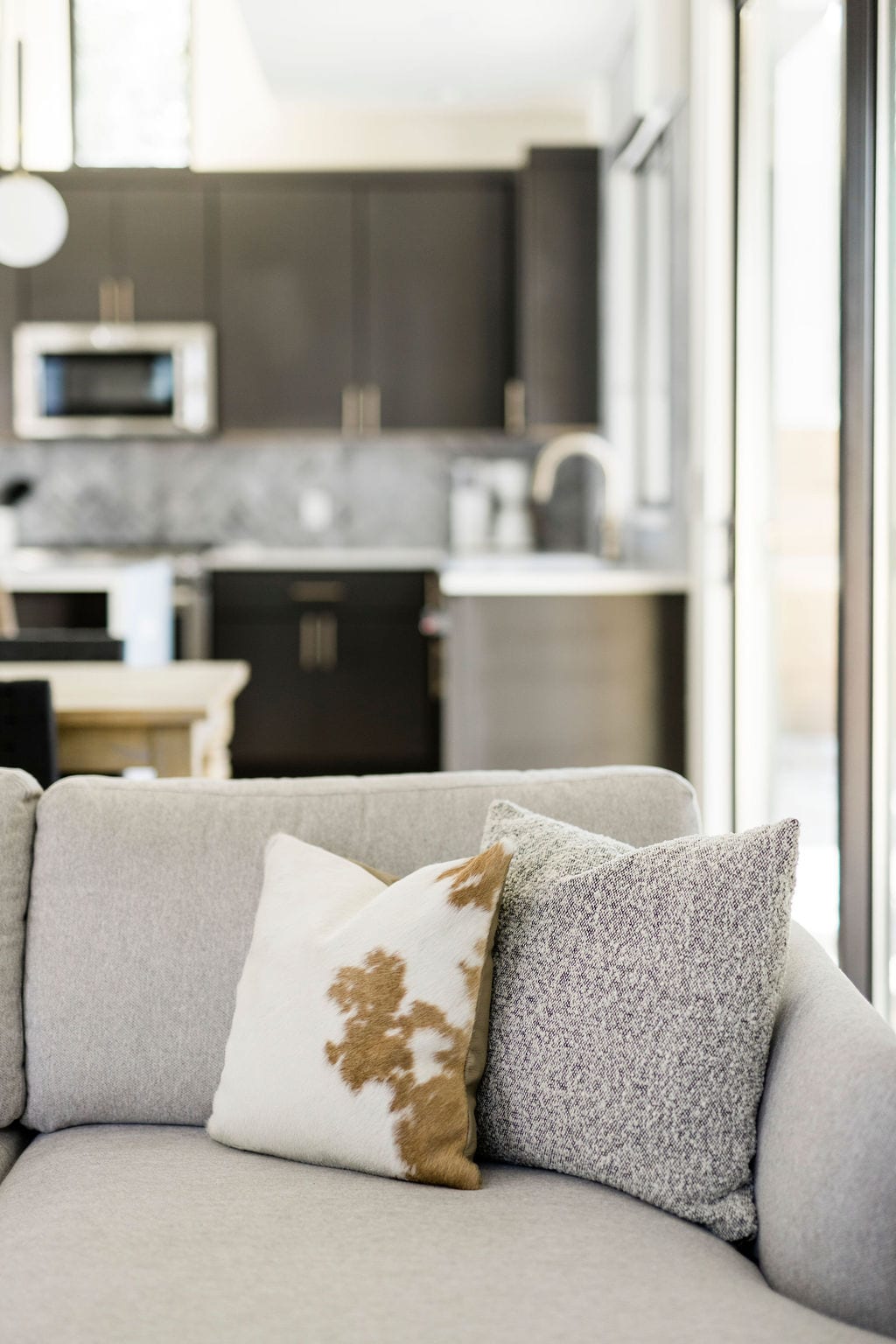 Eco-luxury private home between downtown + Airport
