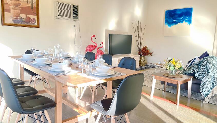 Cosy Home of Artist with Panoramic Tree Top View gallery image 3