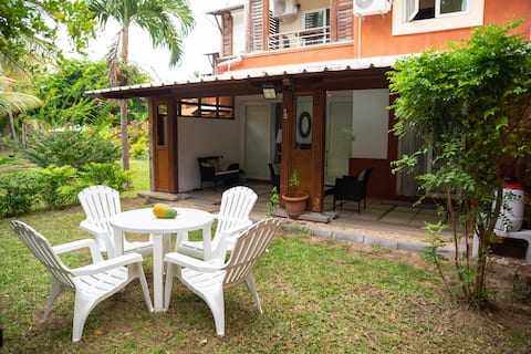 Lovely 2 Bedroom Duplex next to the Beach