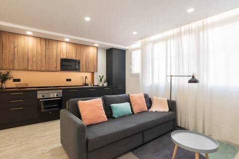 Successful Airbnb property: New Central Station Beach 3bed AC in Parque Ayala