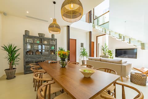 Luxury house in the old town with a swimming pool