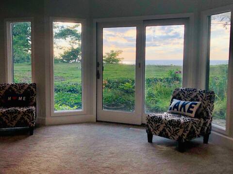 🌅Pristine Private Lakefront⛵️Fire Pit 🪵, WIFI & AC!